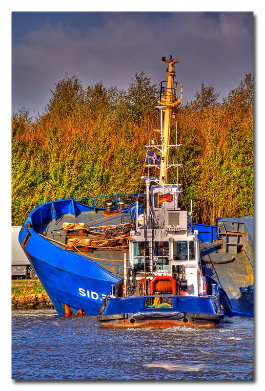MIMG_6871IV_2IV_3IV_tonemapped_01_800